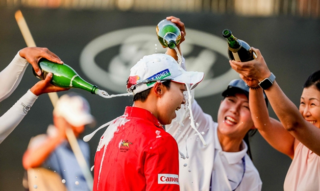 圆梦，在山顶解说解放者杯的男孩获邀与专业解说一起解说秘鲁甲