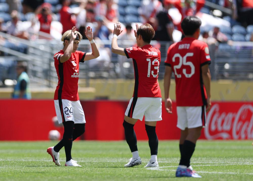 拜仁和曼联有意引进布莱顿中场巴莱巴