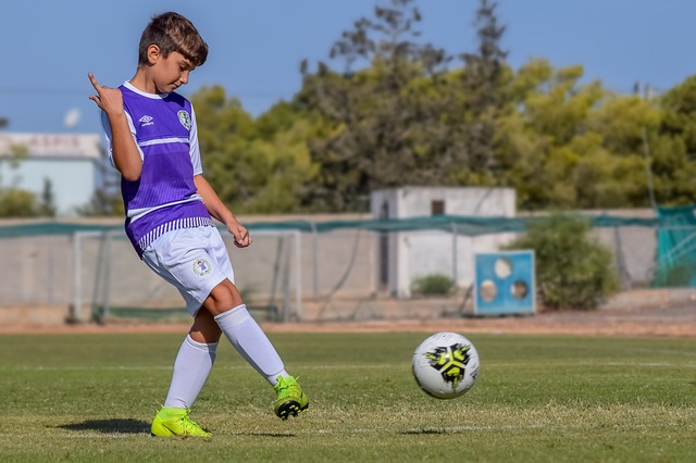 迷失！浓眉一度8中0&全场9中1贡献2分8篮板6助攻